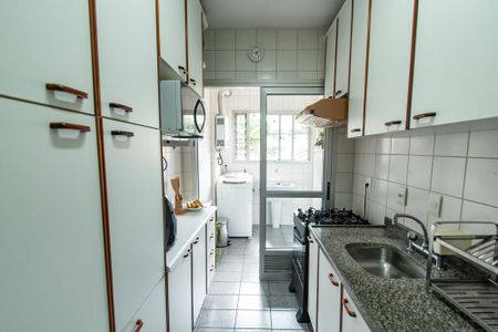 Apartamento à venda com 74m², 2 quartos e 1 vagaCozinha
