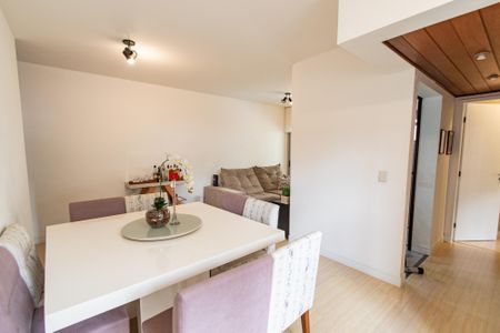 Apartamento à venda com 74m², 2 quartos e 1 vagaSala