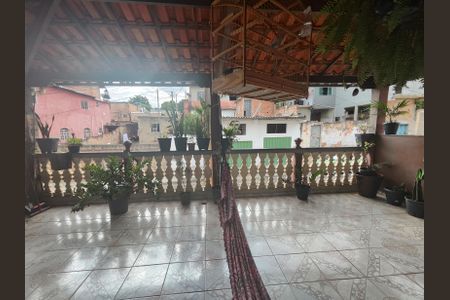 Casa à venda com 200m², 4 quartos e 3 vagasVaranda