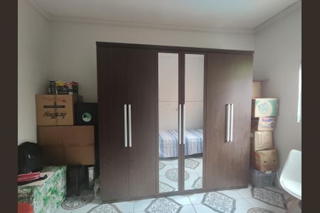 Casa à venda com 200m², 4 quartos e 3 vagasQuarto 1 Suíte