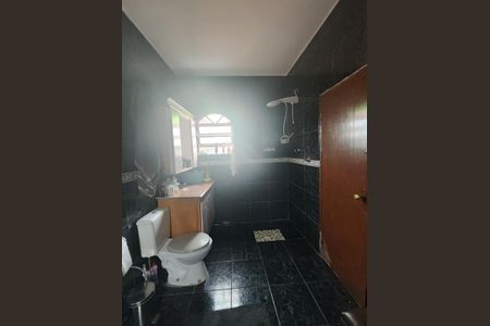Casa à venda com 200m², 4 quartos e 3 vagasBanheiro 1