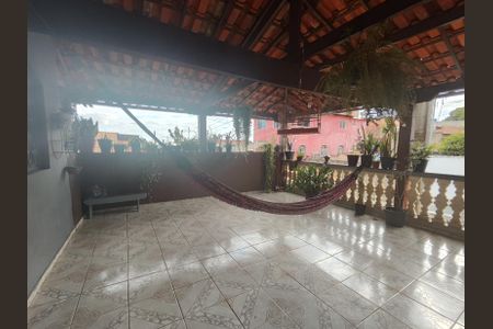 Casa à venda com 200m², 4 quartos e 3 vagasVaranda