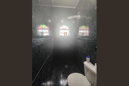 Casa à venda com 200m², 4 quartos e 3 vagasBanheiro da Suíte 2