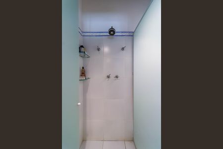 Casa à venda com 220m², 3 quartos e 4 vagas Casa à venda com 220m², 3 quartos e 4 vagasBanheiro Suíte 2