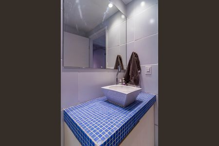 Casa à venda com 220m², 3 quartos e 4 vagas Casa à venda com 220m², 3 quartos e 4 vagasBanheiro Social