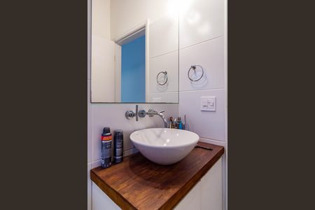 Casa à venda com 220m², 3 quartos e 4 vagas Casa à venda com 220m², 3 quartos e 4 vagasBanheiro Suíte 1