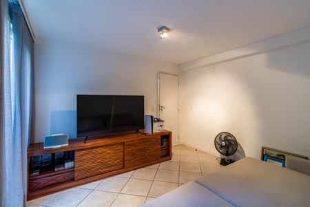 Casa à venda com 220m², 3 quartos e 4 vagas Casa à venda com 220m², 3 quartos e 4 vagasQuarto 1