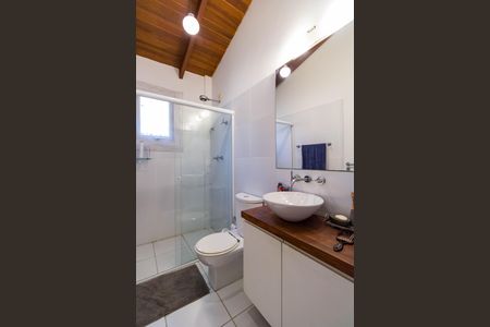 Casa à venda com 220m², 3 quartos e 4 vagas Casa à venda com 220m², 3 quartos e 4 vagasBanheiro Suíte 1