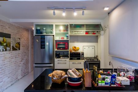 Casa à venda com 220m², 3 quartos e 4 vagas Casa à venda com 220m², 3 quartos e 4 vagasCozinha