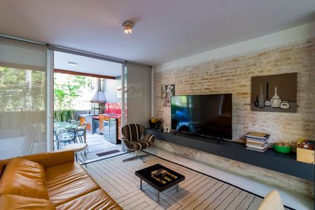 Casa à venda com 220m², 3 quartos e 4 vagas Casa à venda com 220m², 3 quartos e 4 vagasSala