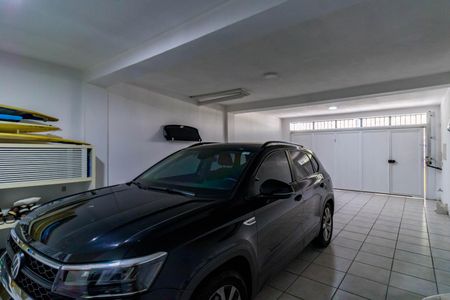 Casa à venda com 220m², 3 quartos e 4 vagas Casa à venda com 220m², 3 quartos e 4 vagasÁrea comum