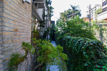 Casa à venda com 220m², 3 quartos e 4 vagas Casa à venda com 220m², 3 quartos e 4 vagasVista Varanda Sala