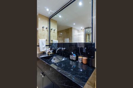 Casa de condomínio à venda com 550m², 3 quartos e 3 vagasBanheiro Suíte 3