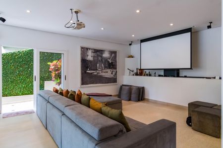 Casa de condomínio à venda com 550m², 3 quartos e 3 vagasSala 2