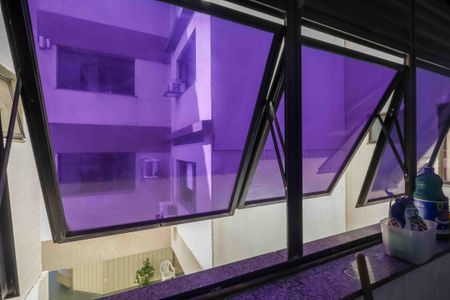 Apartamento à venda com 95m², 3 quartos e sem vagaÁrea de Serviço Janela