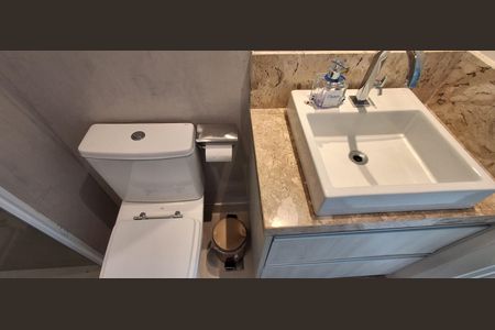 Apartamento à venda com 69m², 2 quartos e 2 vagasBanheiro Social