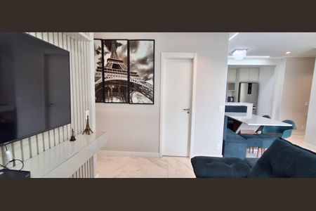 Apartamento à venda com 69m², 2 quartos e 2 vagasSala