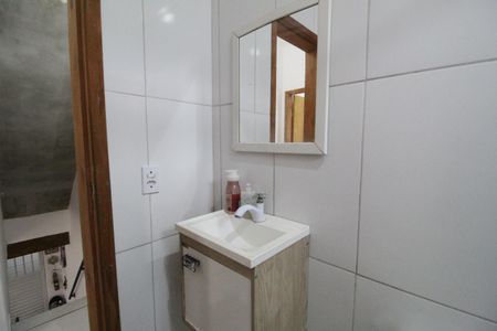 Casa de condomínio à venda com 135m², 2 quartos e 2 vagasBanheiro 2