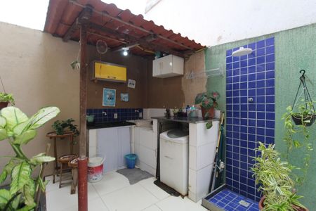 Casa de condomínio à venda com 135m², 2 quartos e 2 vagasÁrea de serviço