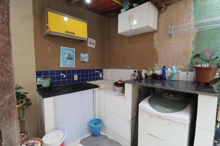 Casa de condomínio à venda com 135m², 2 quartos e 2 vagasÁrea de serviço