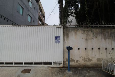 Casa de condomínio à venda com 135m², 2 quartos e 2 vagasPlaca