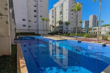 Apartamento à venda com 72m², 2 quartos e 1 vagaÁrea comum - Piscina