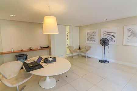 Apartamento à venda com 72m², 2 quartos e 1 vagaCoworking