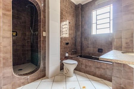 Apartamento à venda com 140m², 3 quartos e sem vagaBanheiro da Suíte