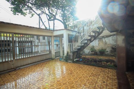 Casa à venda com 186m², 4 quartos e 3 vagas Casa à venda com 186m², 4 quartos e 3 vagasÁrea comum