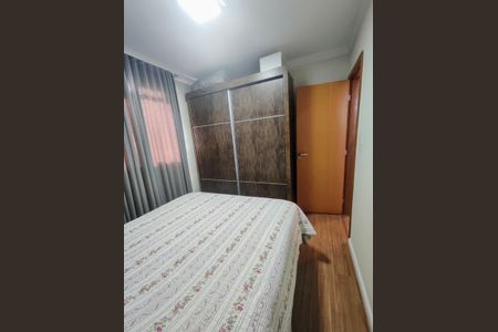 Apartamento à venda com 107m², 3 quartos e 2 vagasQuarto 2