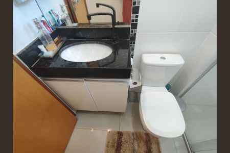 Apartamento à venda com 107m², 3 quartos e 2 vagasBanheiro 1