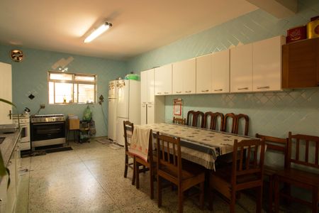 Casa à venda com 307m², 4 quartos e 2 vagasCozinha