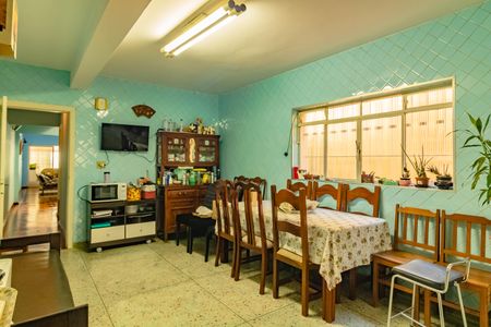 Casa à venda com 307m², 4 quartos e 2 vagasCozinha