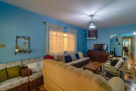 Casa à venda com 307m², 4 quartos e 2 vagasSala