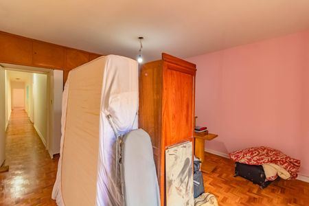 Casa à venda com 307m², 4 quartos e 2 vagasQuarto 4