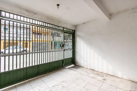 Apartamento à venda com 120m², 2 quartos e 1 vaga Apartamento à venda com 120m², 2 quartos e 1 vagaGaragem