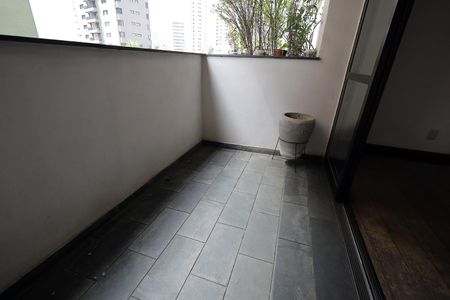 Apartamento à venda com 196m², 4 quartos e 2 vagasSacada