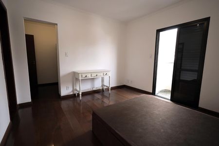 Apartamento à venda com 196m², 4 quartos e 2 vagasQuarto Suíte 1
