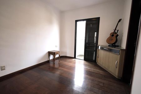 Apartamento à venda com 196m², 4 quartos e 2 vagasQuarto Suíte 2