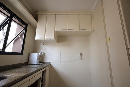 Apartamento à venda com 196m², 4 quartos e 2 vagasCozinha