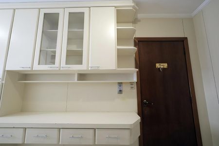 Apartamento à venda com 196m², 4 quartos e 2 vagasCozinha