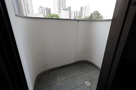 Apartamento à venda com 196m², 4 quartos e 2 vagasSacada Quarto Suíte 1