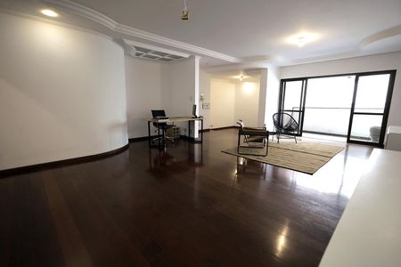Apartamento à venda com 196m², 4 quartos e 2 vagasSala
