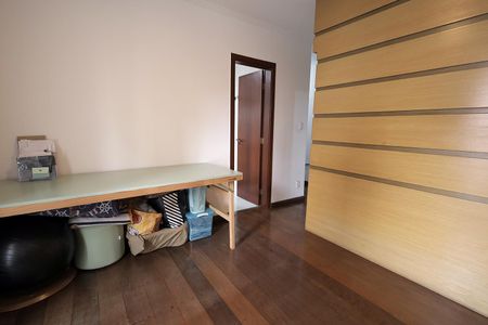 Apartamento à venda com 196m², 4 quartos e 2 vagasQuarto Suíte 3
