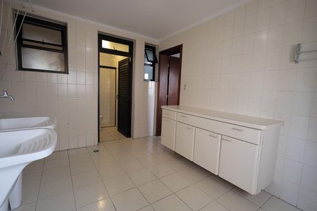 Apartamento à venda com 196m², 4 quartos e 2 vagasÁrea de Serviço