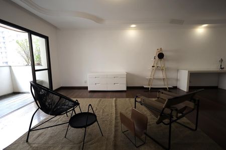 Apartamento à venda com 196m², 4 quartos e 2 vagasSala