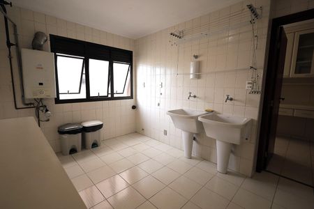 Apartamento à venda com 196m², 4 quartos e 2 vagasÁrea de Serviço