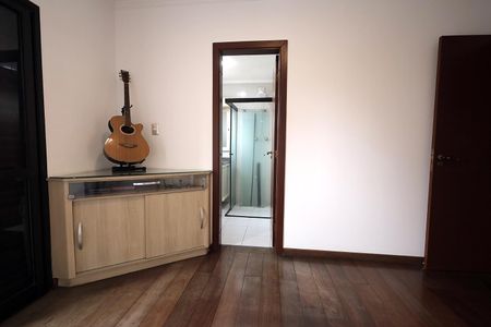 Apartamento à venda com 196m², 4 quartos e 2 vagasQuarto Suíte 2