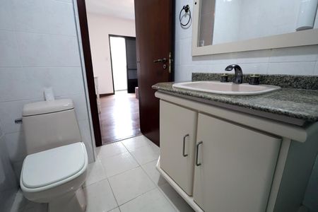Apartamento à venda com 196m², 4 quartos e 2 vagasBanheiro Suíte 1