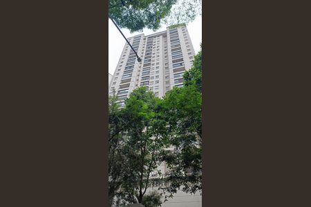 Apartamento à venda com 70m², 2 quartos e 1 vaga Apartamento à venda com 70m², 2 quartos e 1 vagaFachada